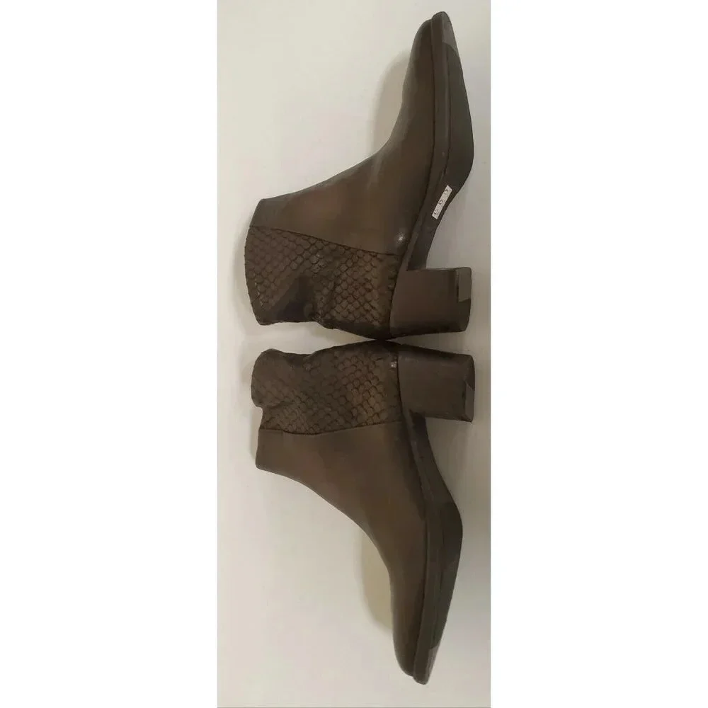 Gidigio Black Leather Reptile Design Bootie/Ankle